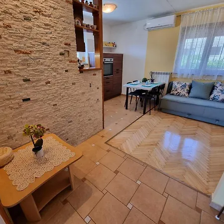 Ferienwohnung Fur 6 Personen Ca 60 Qm In Crikvenica, Kvarner Bucht Und Umgebung - B58502